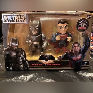 New! Metals Die Cast Batman vs Superman $20